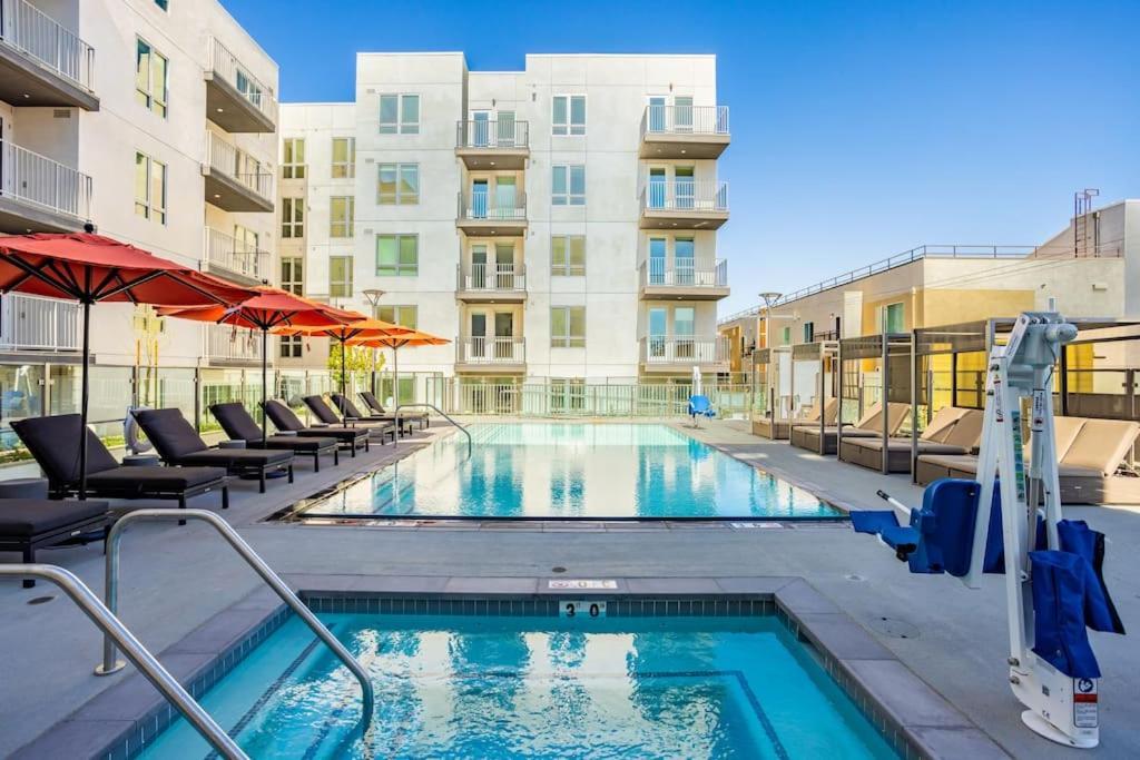 Cozy Apartment Unit With Great Amenities At Ktown Los Angeles Exterior photo